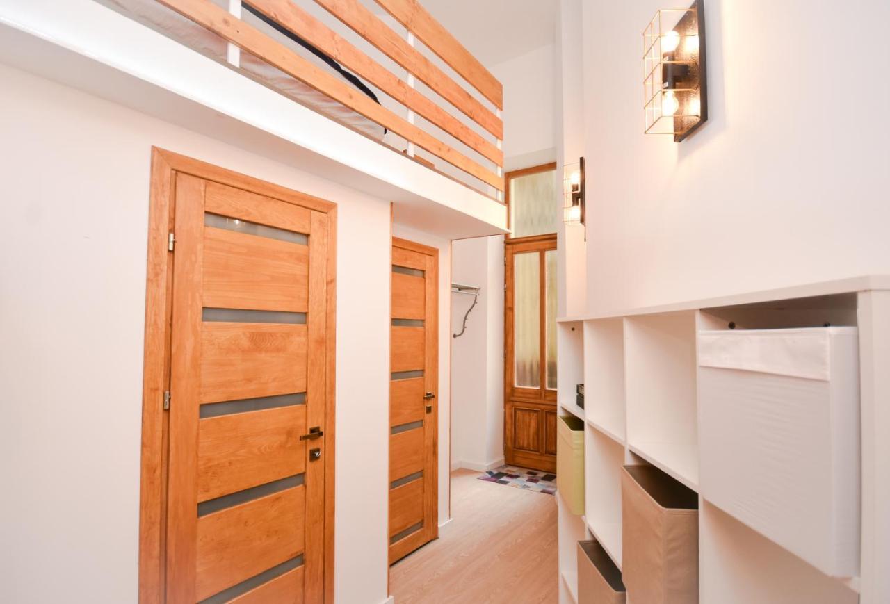 Apartment Comfortable On The Boulevard For 4 People Budapest